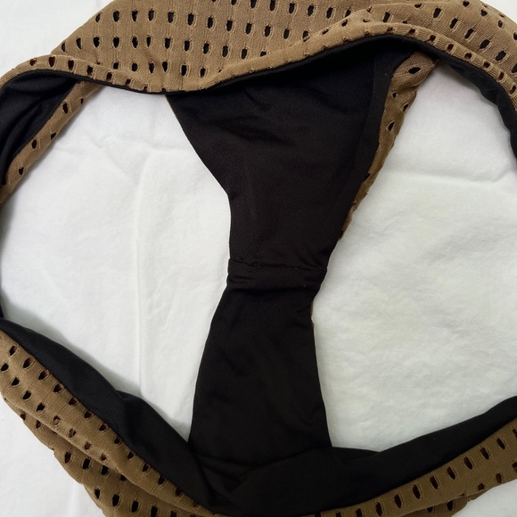 Acacia Mesh Set in Beach Babe (Haku, Waikoloa) - Picture 5 of 7